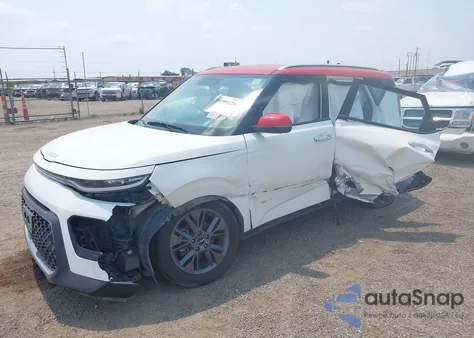 2022 Kia Soul Ex z USA, uszkodzony, nr VIN KNDJ33AU3N7173086